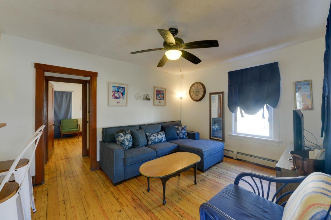 Apartment - Porch And Enclosed Sunroom!