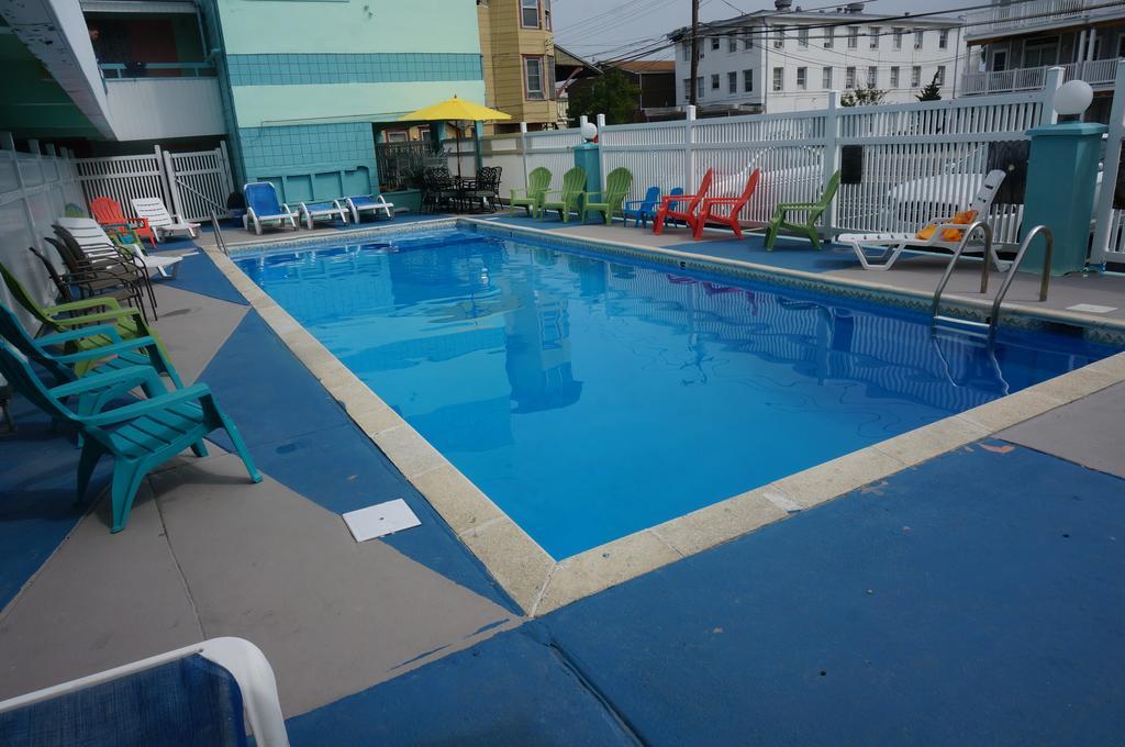 Beachside Hotel 4*
