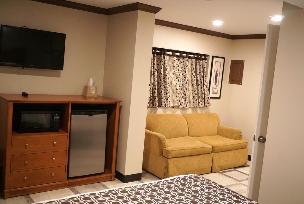 Beachside Hotel 4*