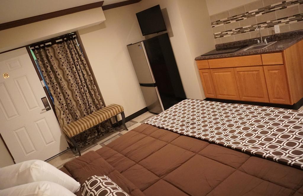 Beachside 4*