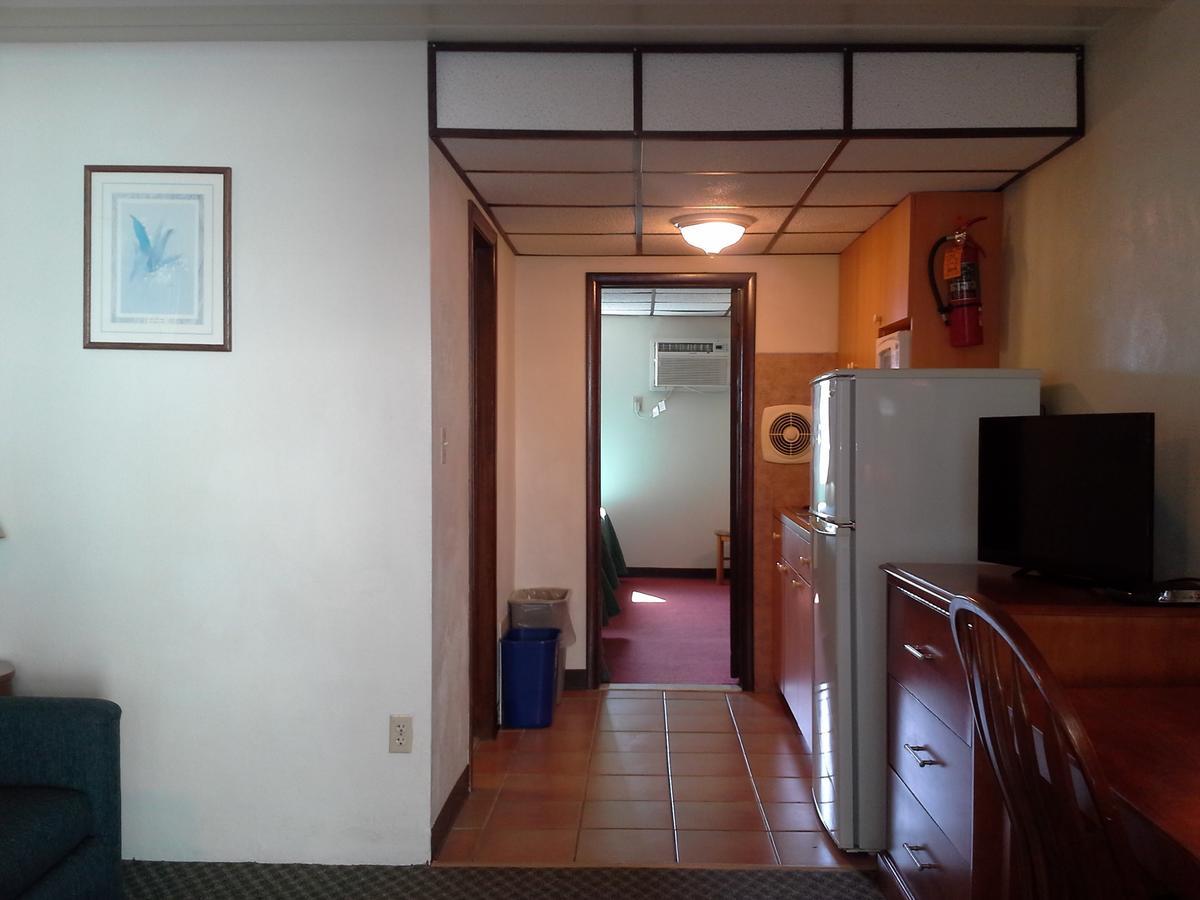 Sunflower Motel Wildwood