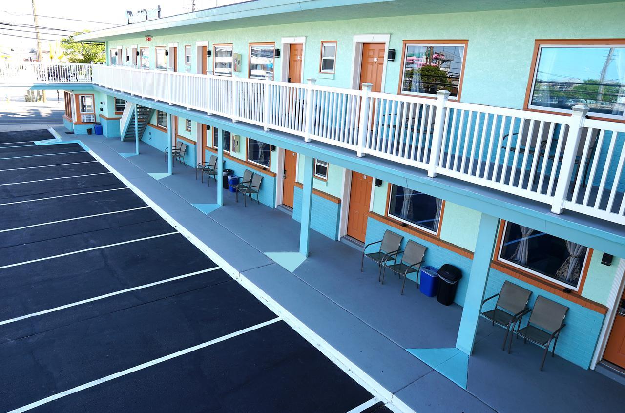 Beachside 4*