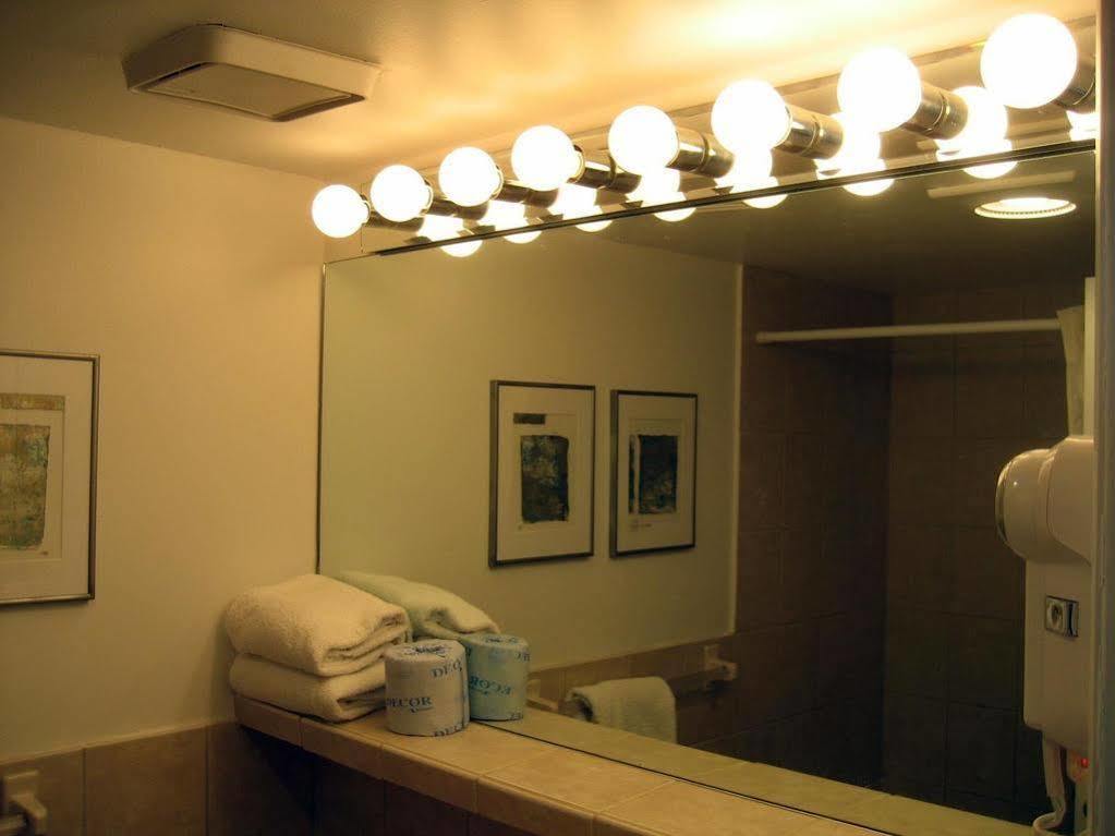 Diplomat Club Hotel 3*