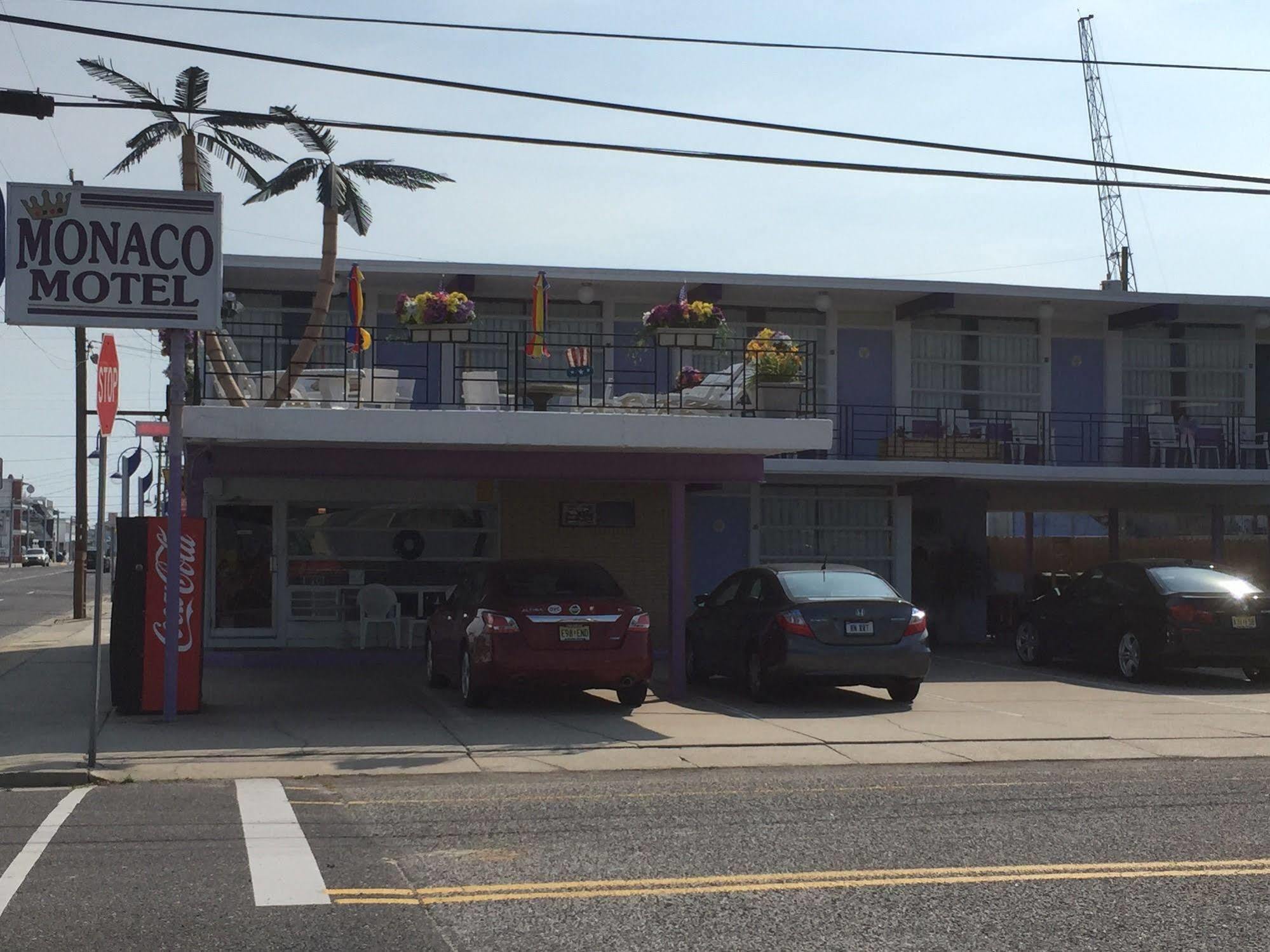 Motel Monaco - & Boardwalk